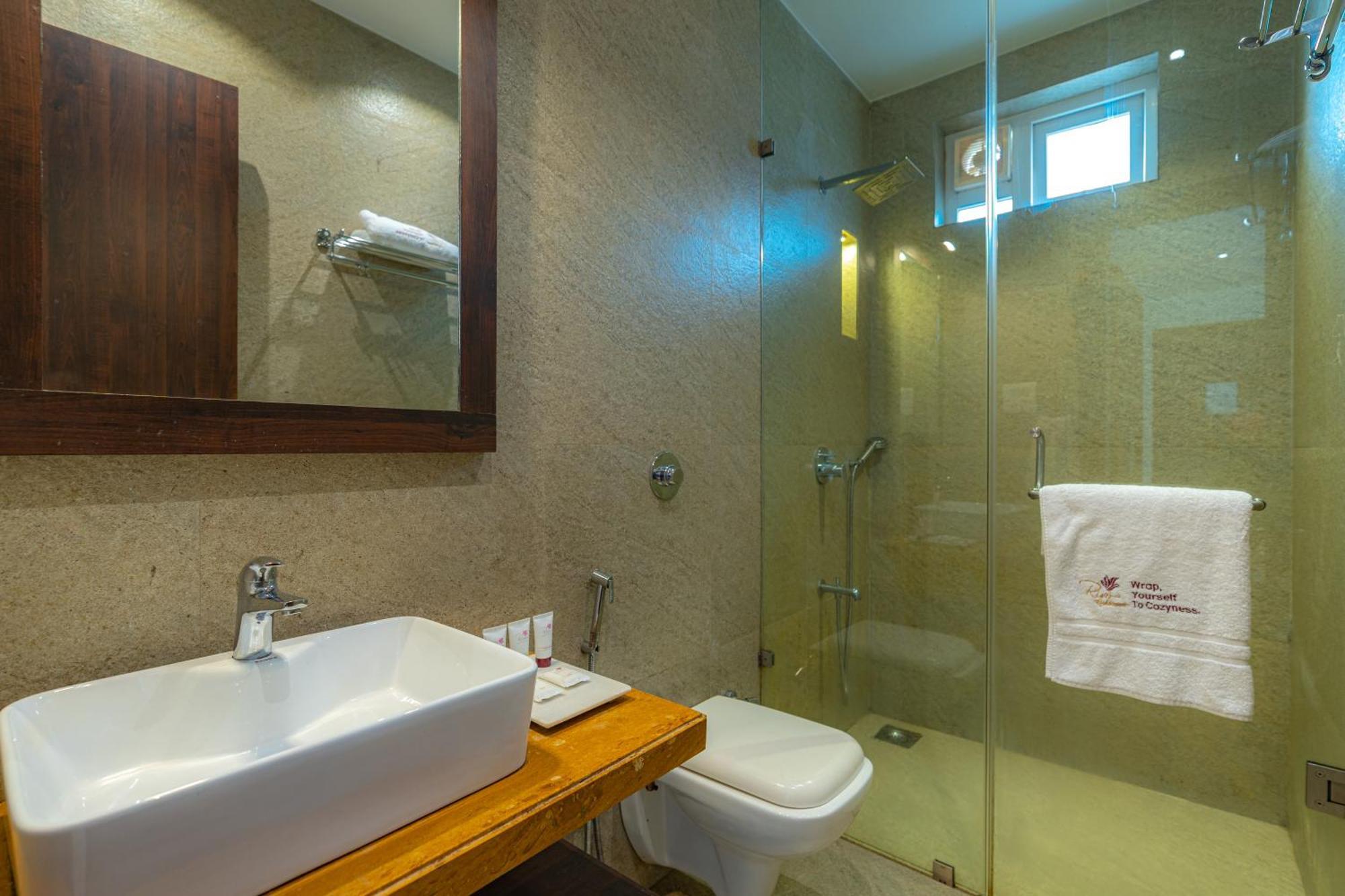 Hotel Riva Gold Coast Candolim Exterior foto